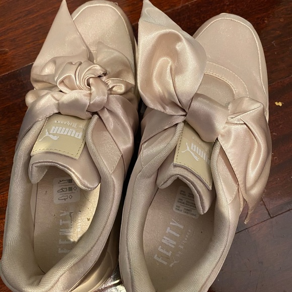 Brand new puma century sneakers - Picture 4 of 8